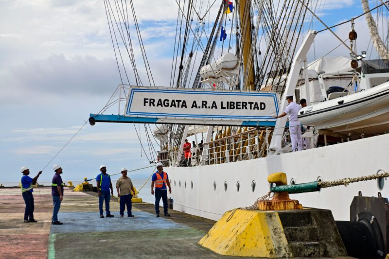 “Fragata Libertad” en Puerto Limón. Foto: ICT. 