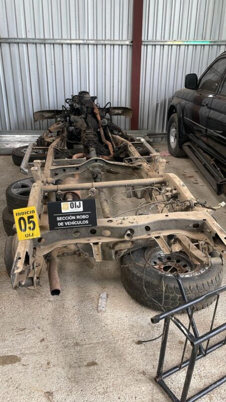 Recuperan carros y
partes con denuncia de robo. Foto: OIJ. 