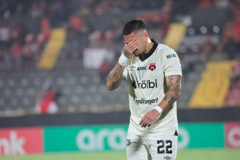 Desde la expulsión de Matarrita la Liga sufrió.