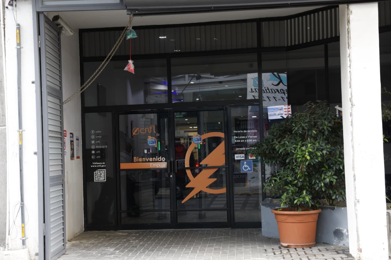 ¿Es ingeniero? CNFL abre plazas con estos requisitos