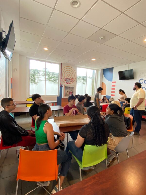 Iniciativa transforma la vida de jóvenes en Pavas. Foto: Cortesía.