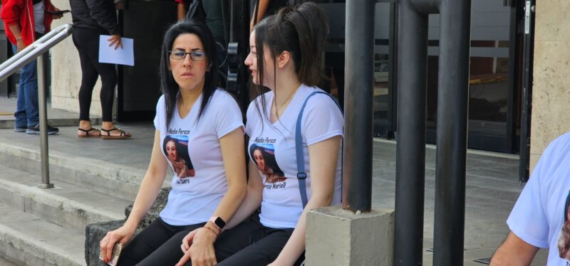 Familiares de Nadia Peraza piden justicia. Foto: Emerson Hidalgo.