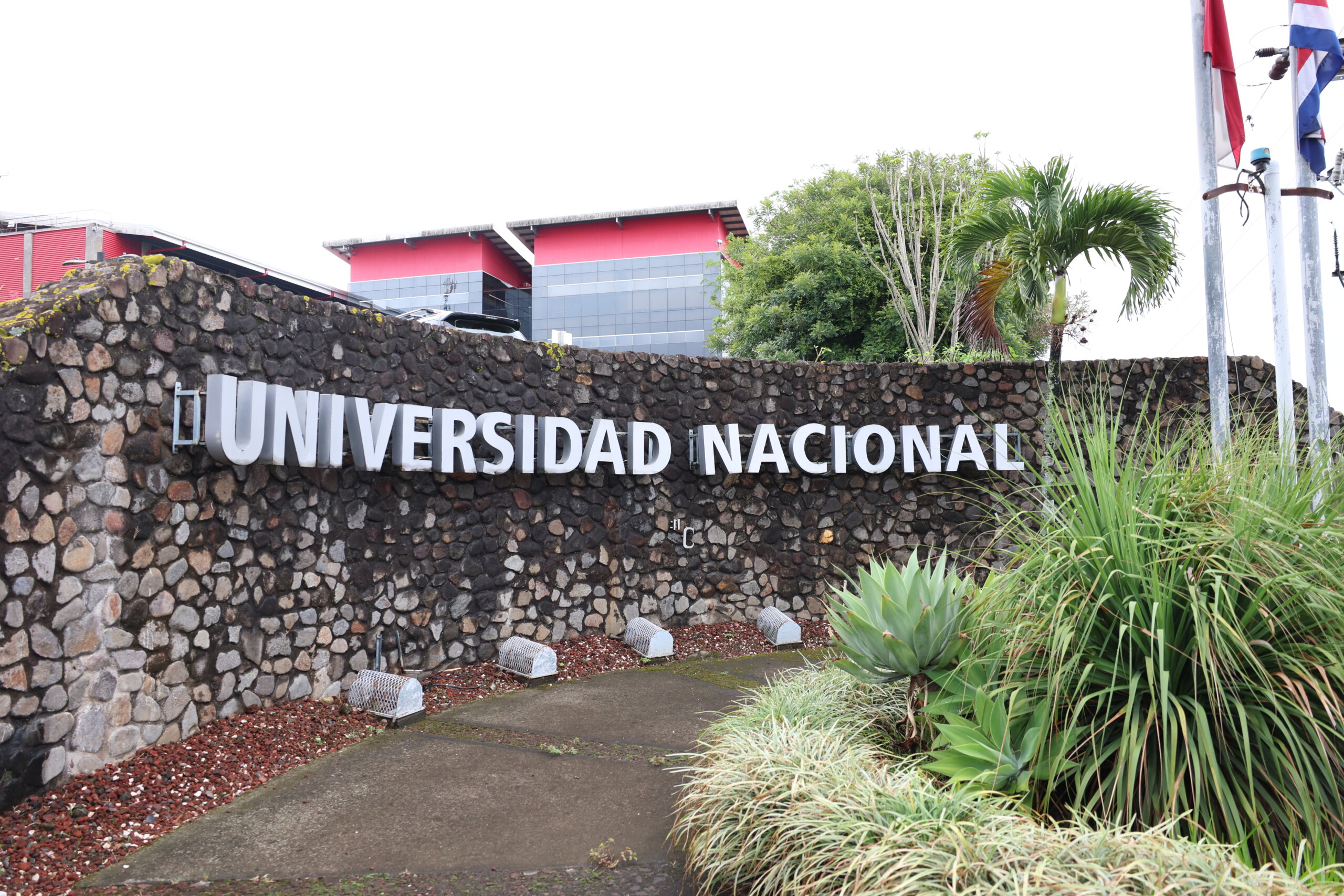 UNA cuestiona participación del Gobierno en iniciativas militares internacionales