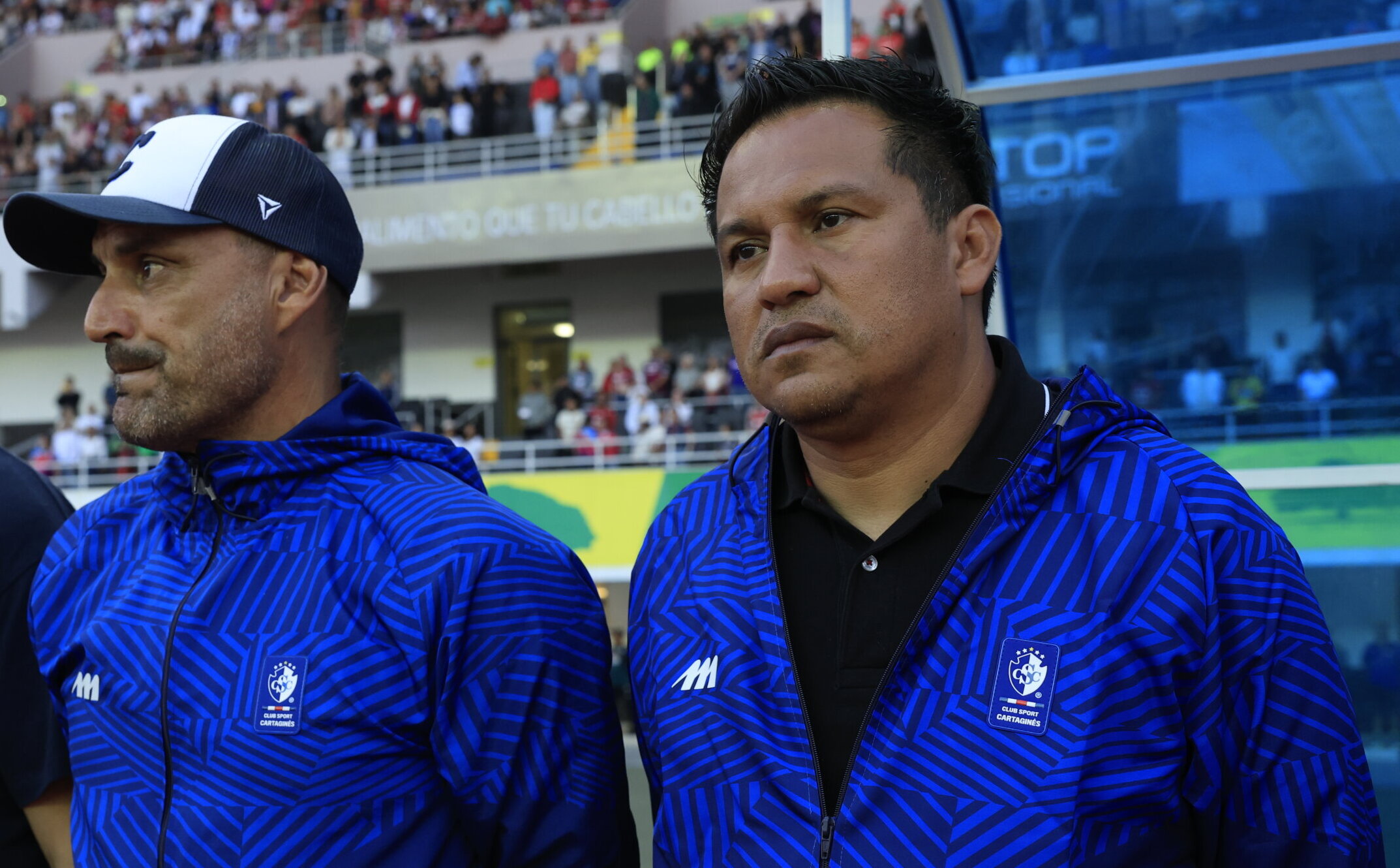 Video: Técnico del Cartaginés explotó indignado con el VAR