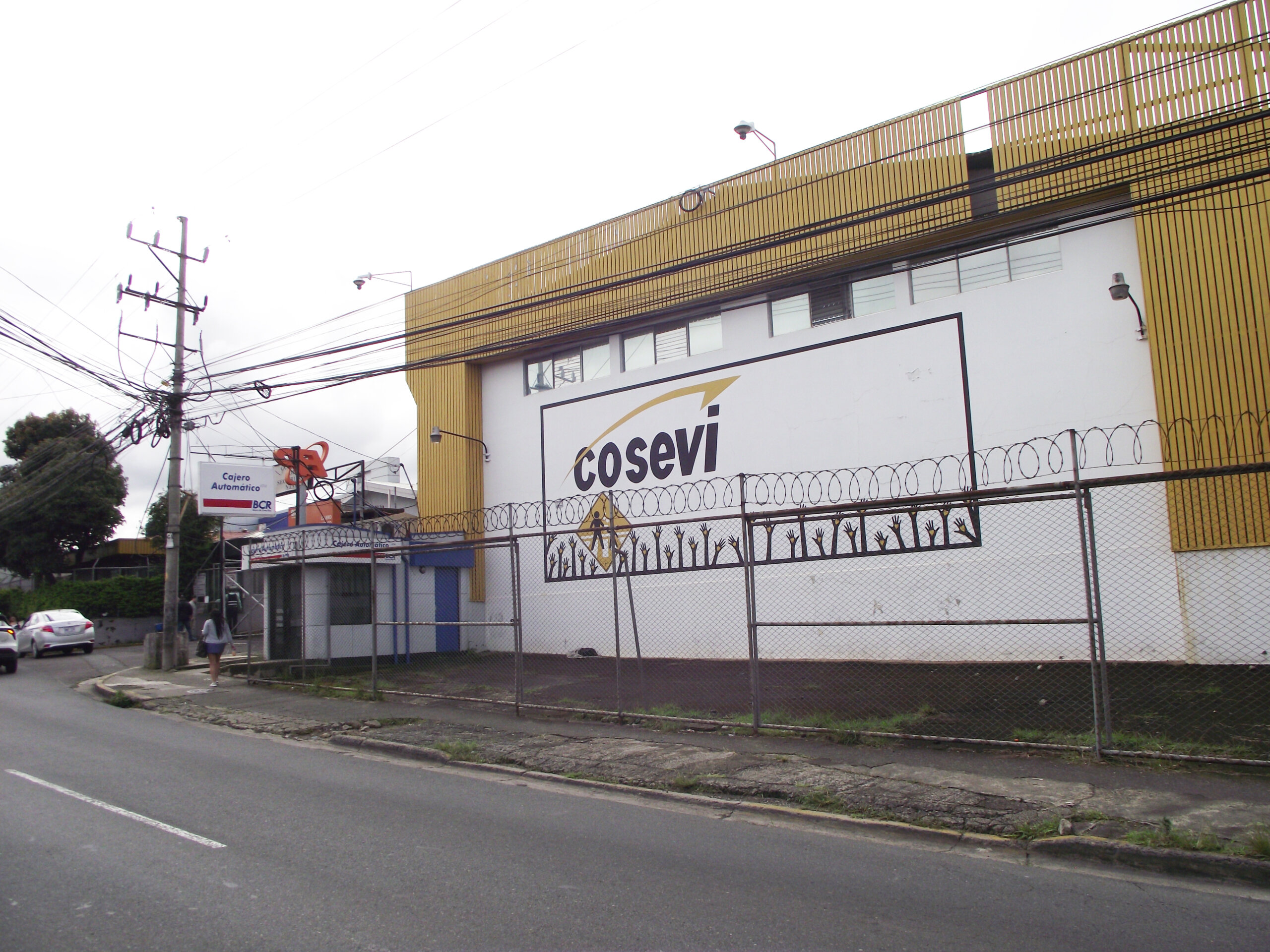 MOPT hace llamado ante gran cantidad de multas por irrespeto a señales