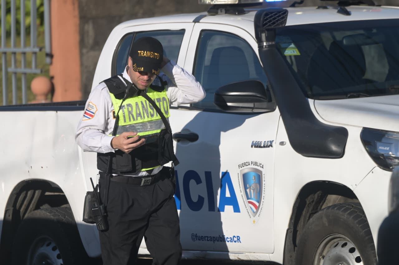 Joven que conducía bicimoto fallece en accidente de tránsito