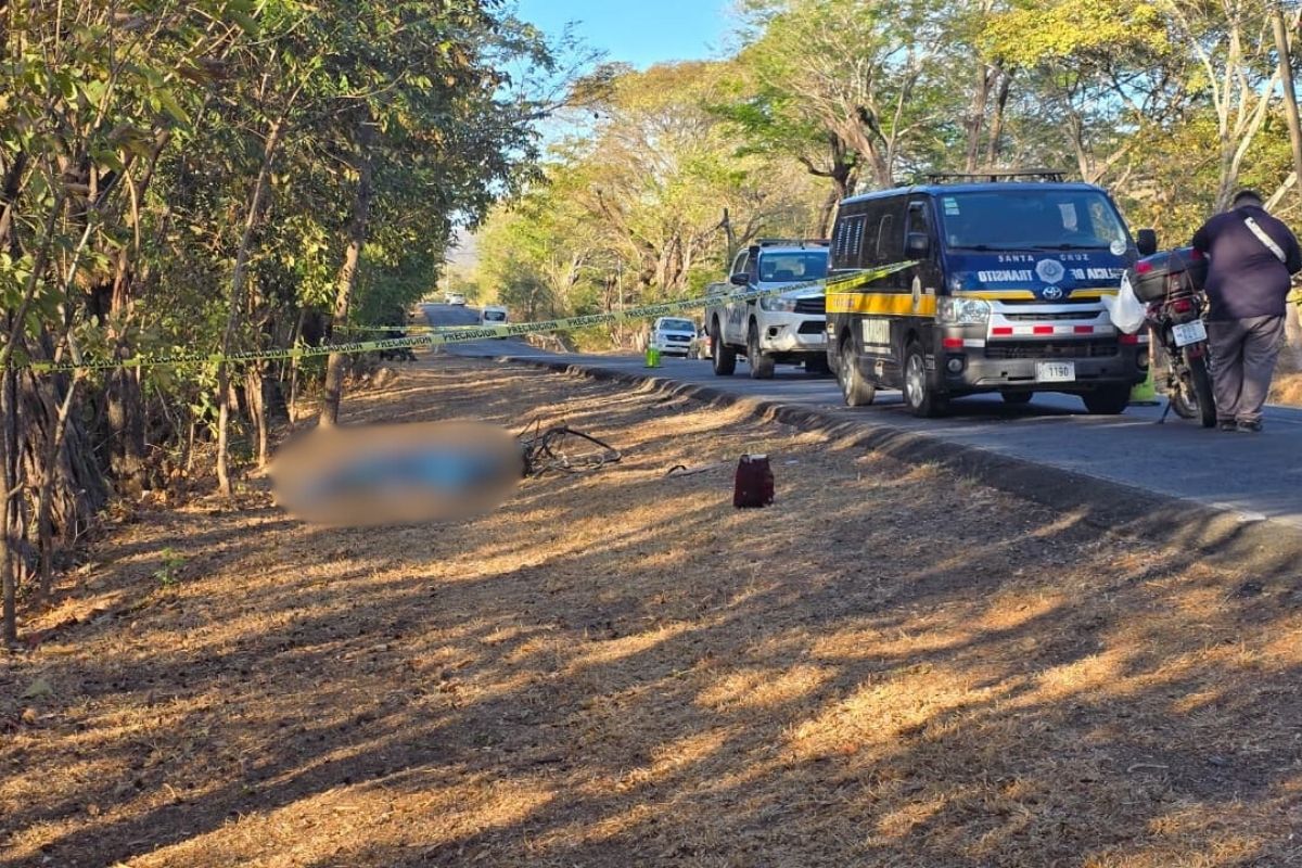 Así está la escena tras el atropello mortal de un bus a ciclista