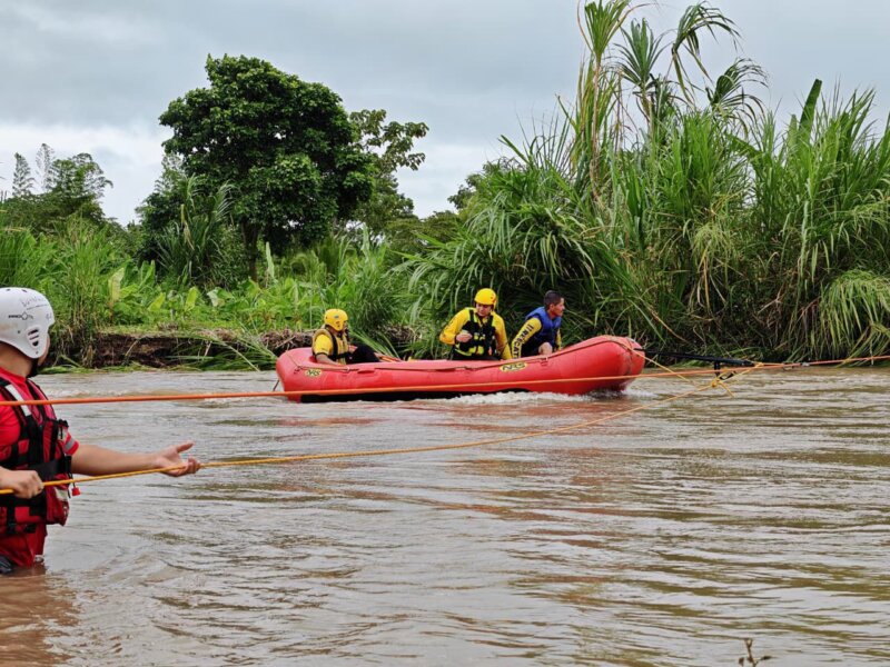 Rescate tras accidente acuático. Foto: cortesía Cruz Roja.