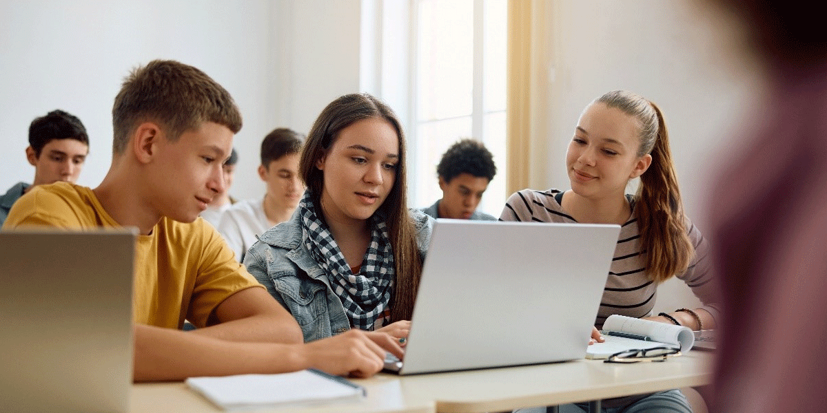 ¿Le gustaría ganarse una beca de estudio en el extranjero?