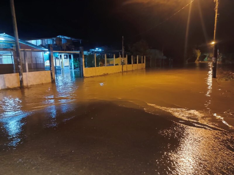 CCSS suspendió servicios en algunos centros médicos del Caribe tras lluvias