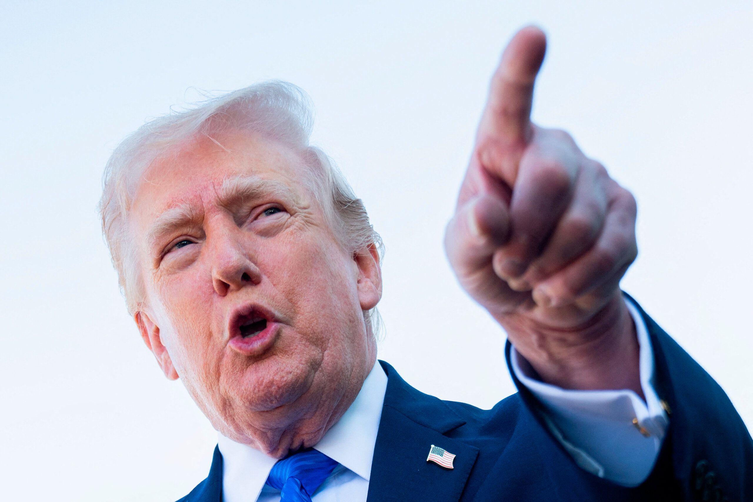 Trump da a Irán 48 horas para llegar a acuerdo sobre Ormuz