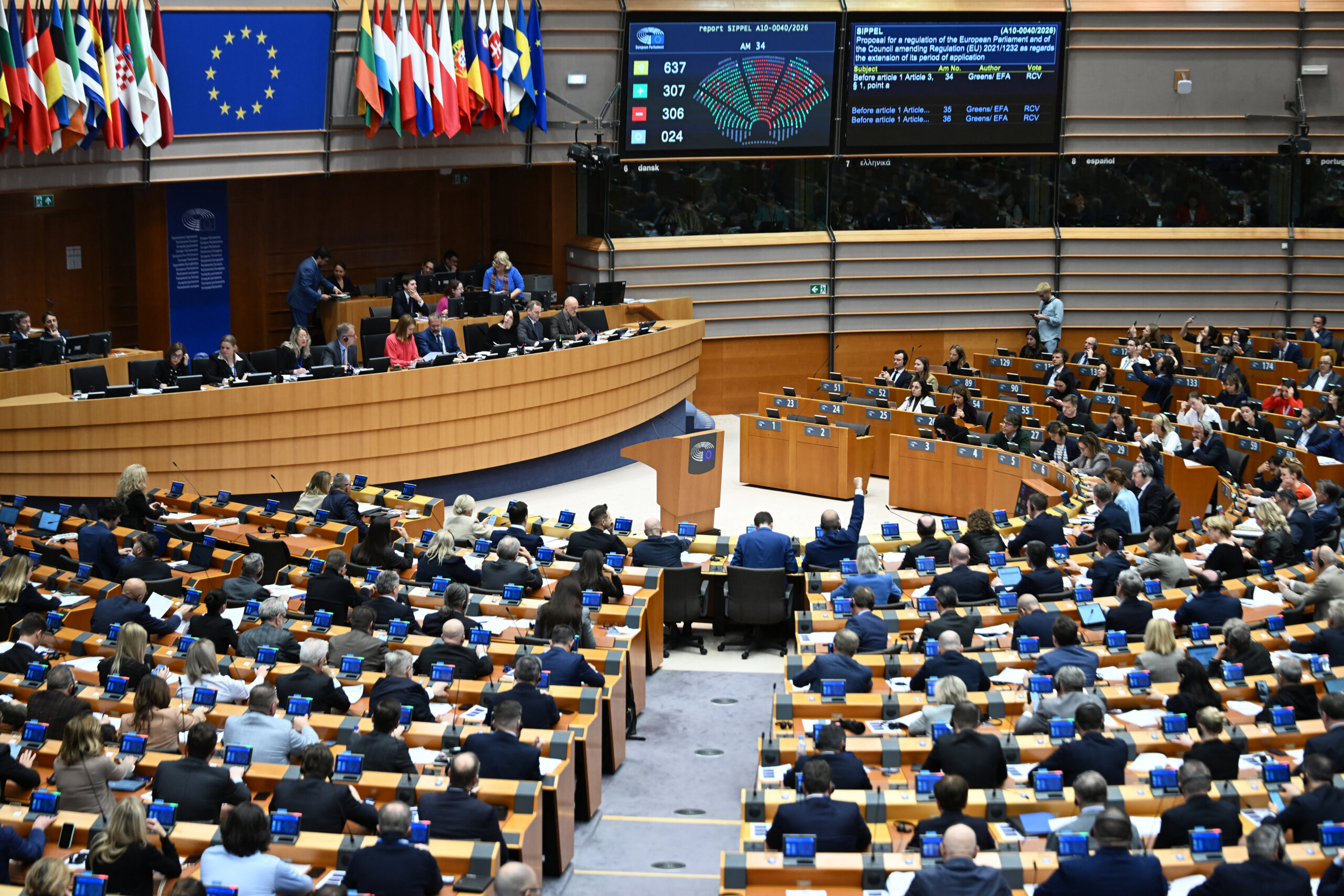 Parlamento Europeo aprueba creación de “centros de retorno” para migrantes