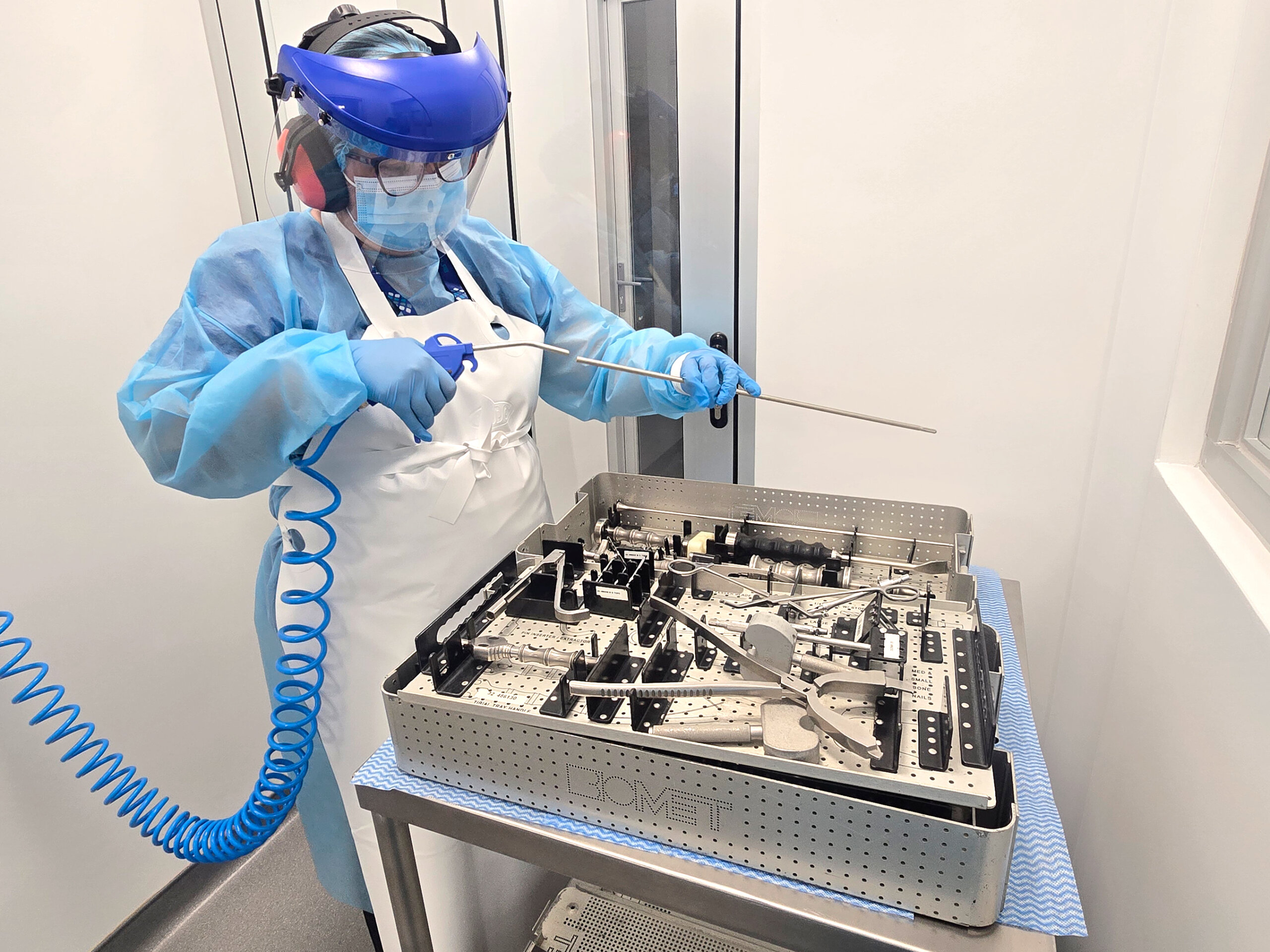 Abren primer laboratorio para esterilizar centros de salud