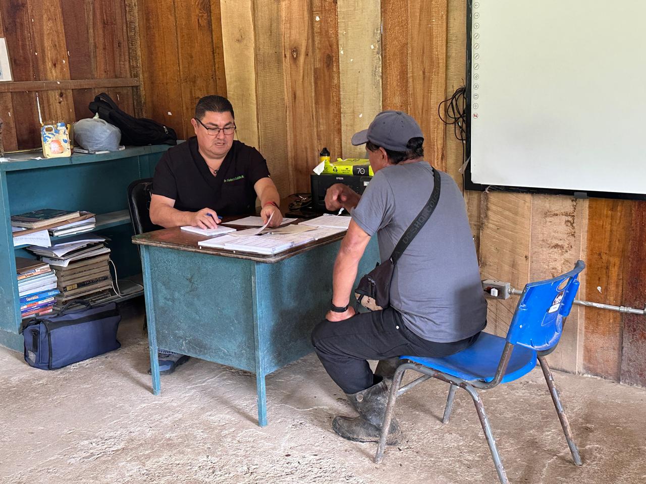 Feria de salud permite atender a 300 habitantes indígenas