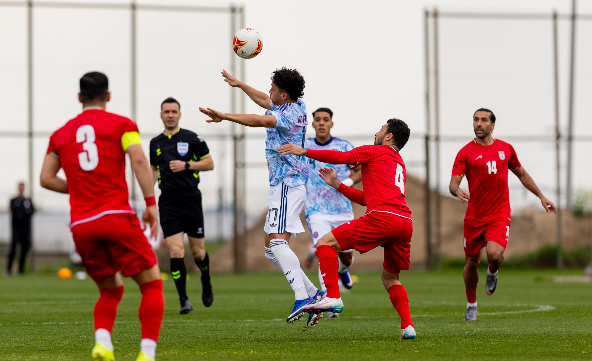 Seleccionados aceptan “estar lejos” de un buen nivel competitivo