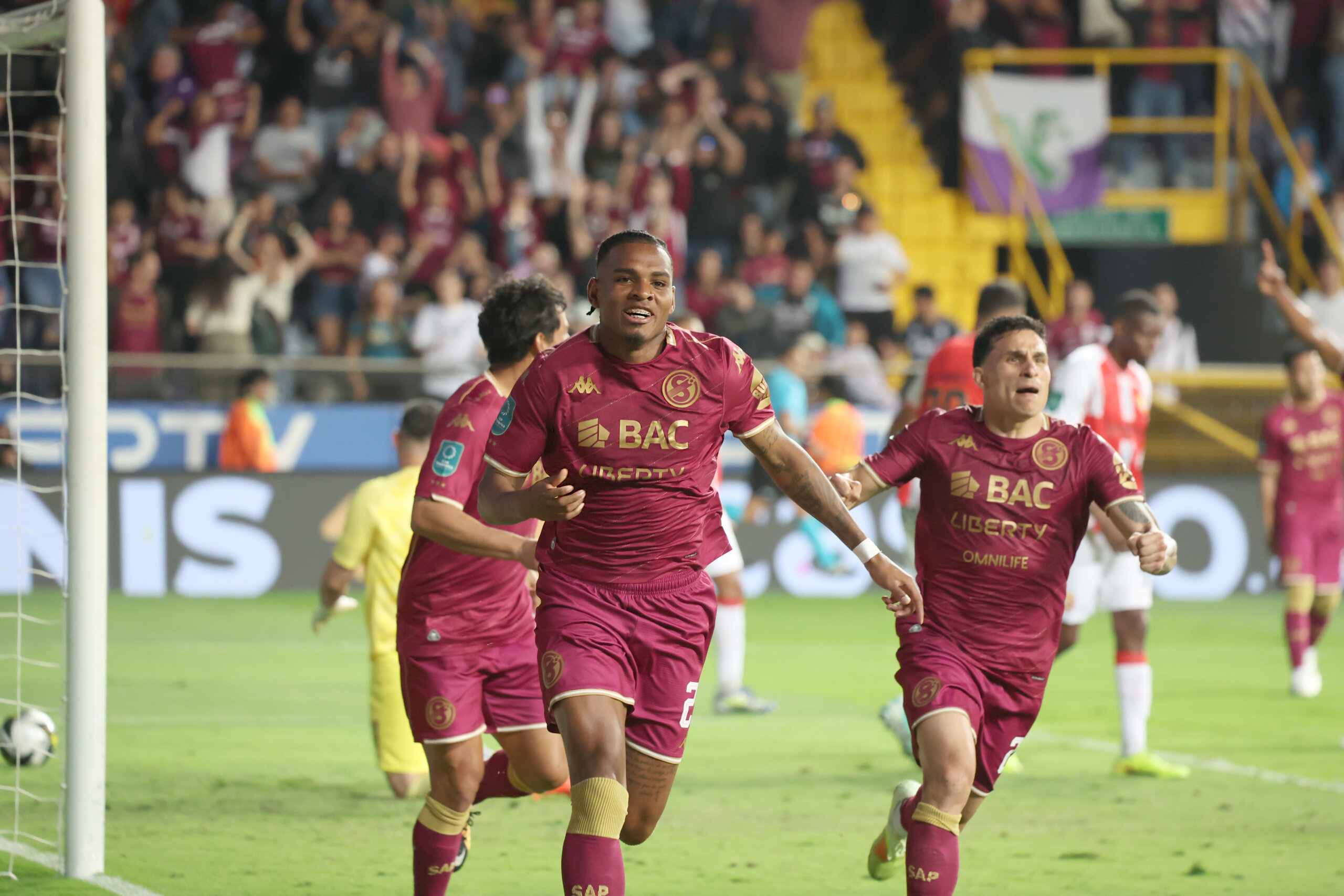 Los 4 jugadores de Saprissa que peligran perderse el Clásico