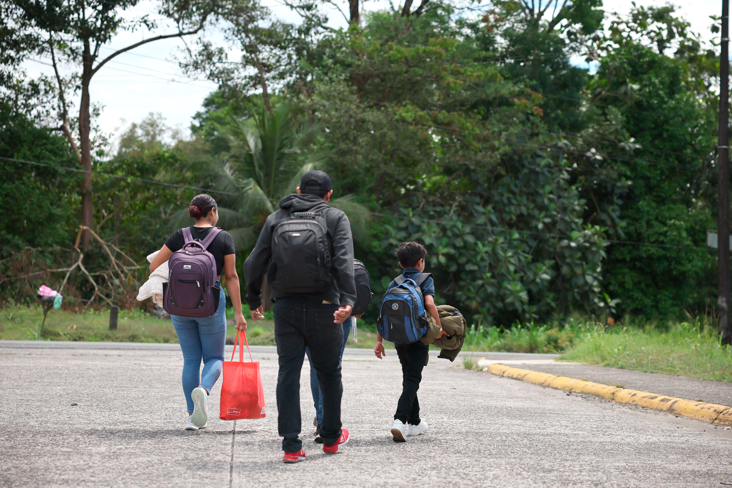 Estados Unidos asumirá costos de migrantes