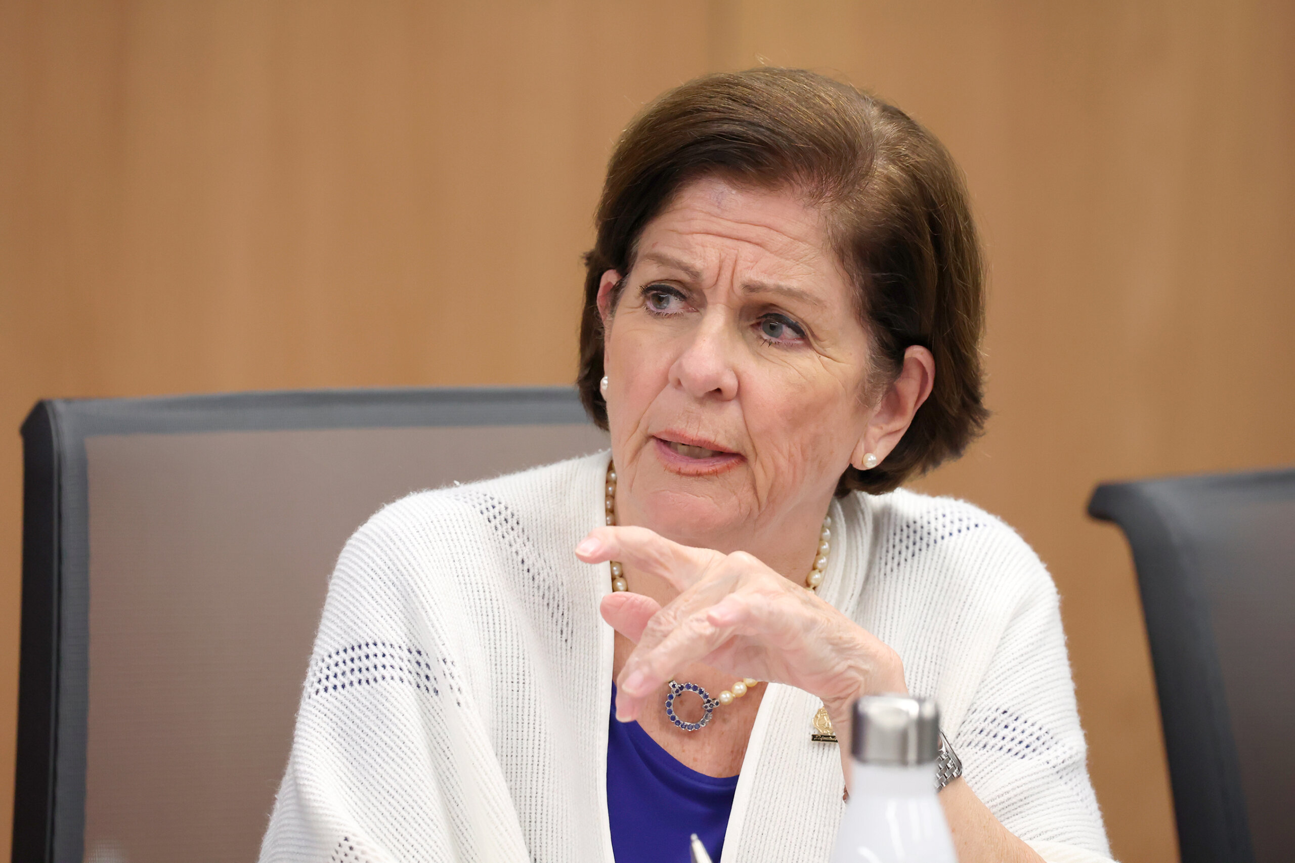 “Estábamos almorzando y tardaron en servirnos”: por esta razón el oficialismo se ausentó del plenario