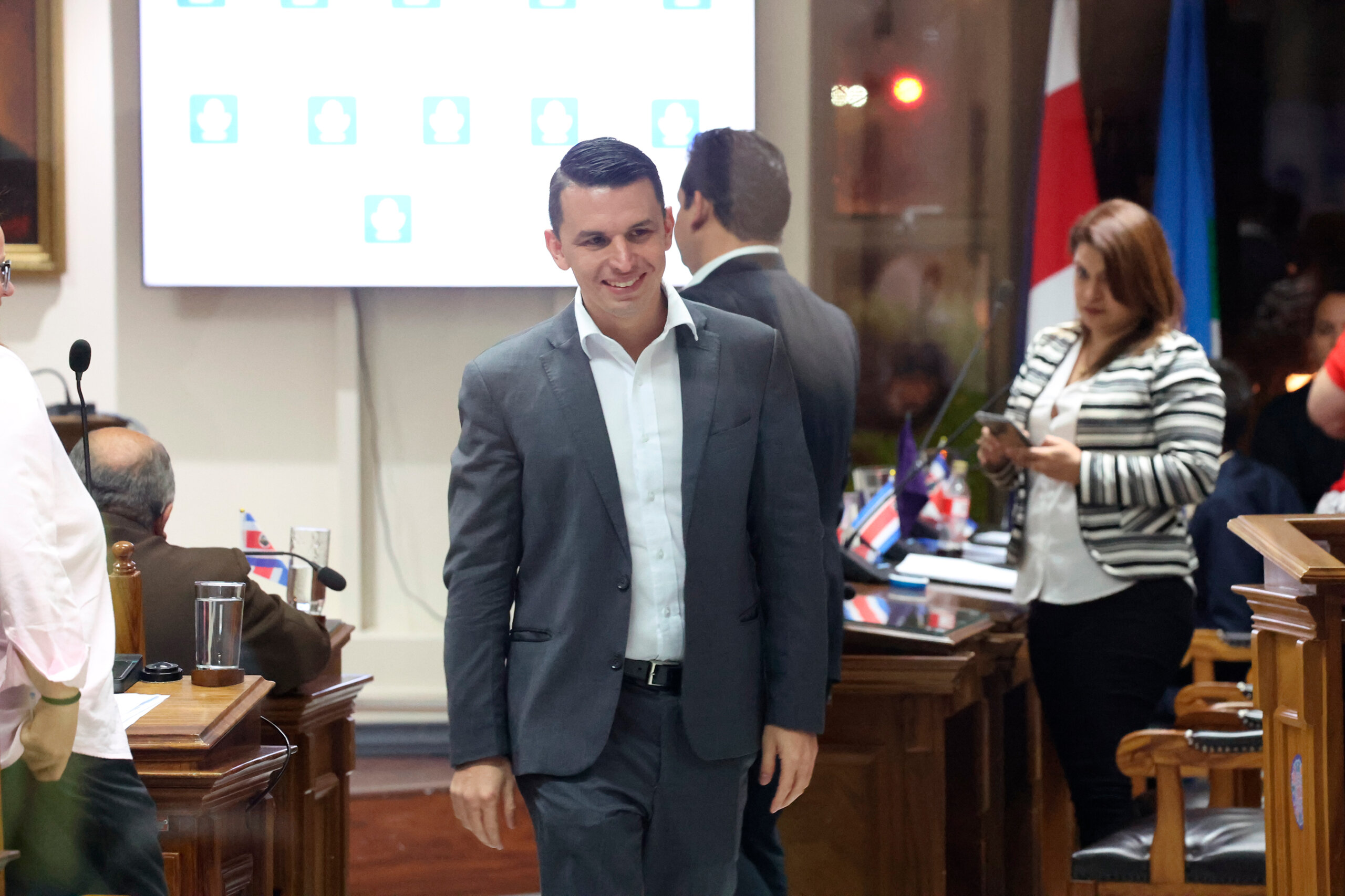 Alcalde de San José cooperará con China en comercio