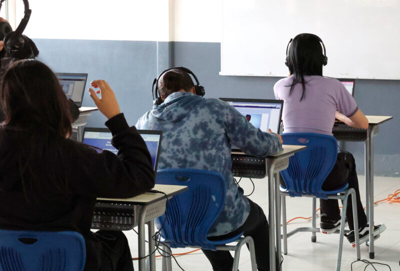 Los factores que inciden en esta causa es la no educación formal.