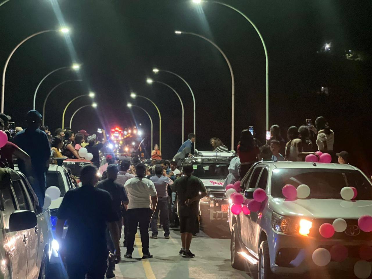 Así fue el recibimiento de las cenizas de joven nicaragüense asesinada en CR