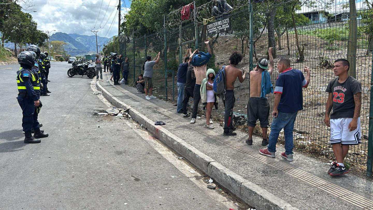 “City Crack”: vuelven a instalar tiendas de campaña y covachas