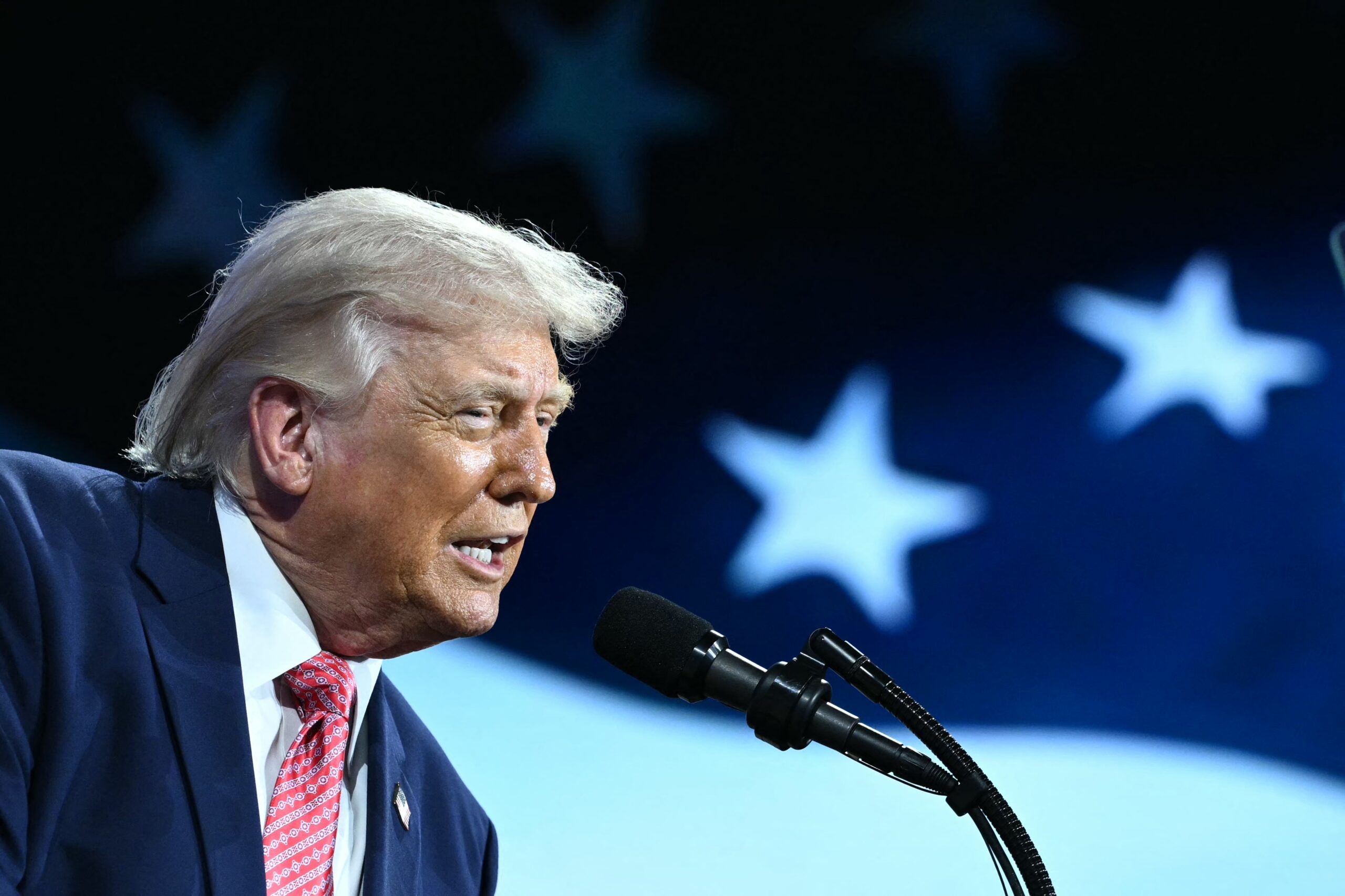 Trump impone nuevos aranceles a medicamentos