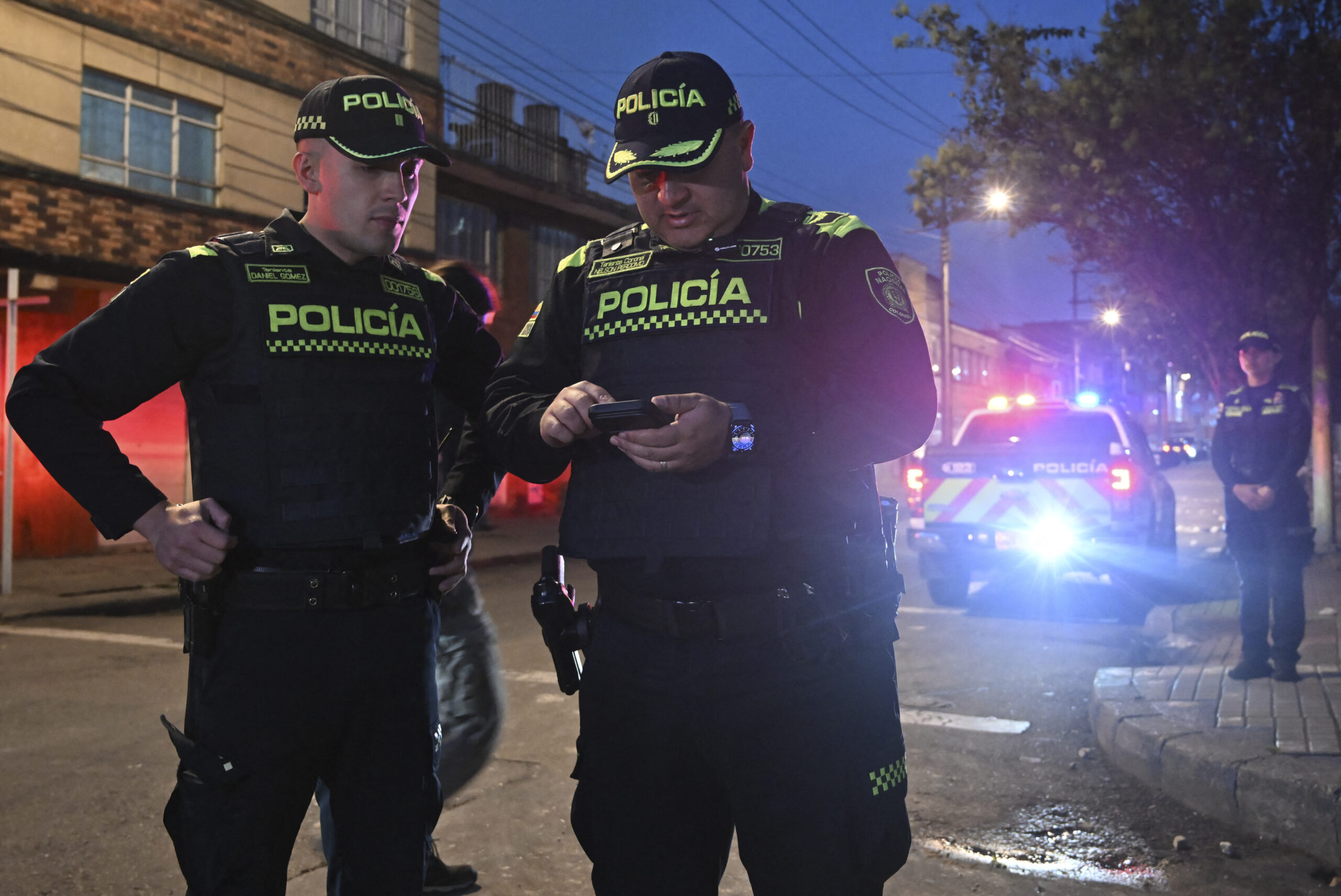 Sujeto irrumpe en grabación de novela y asesina a 2 personas