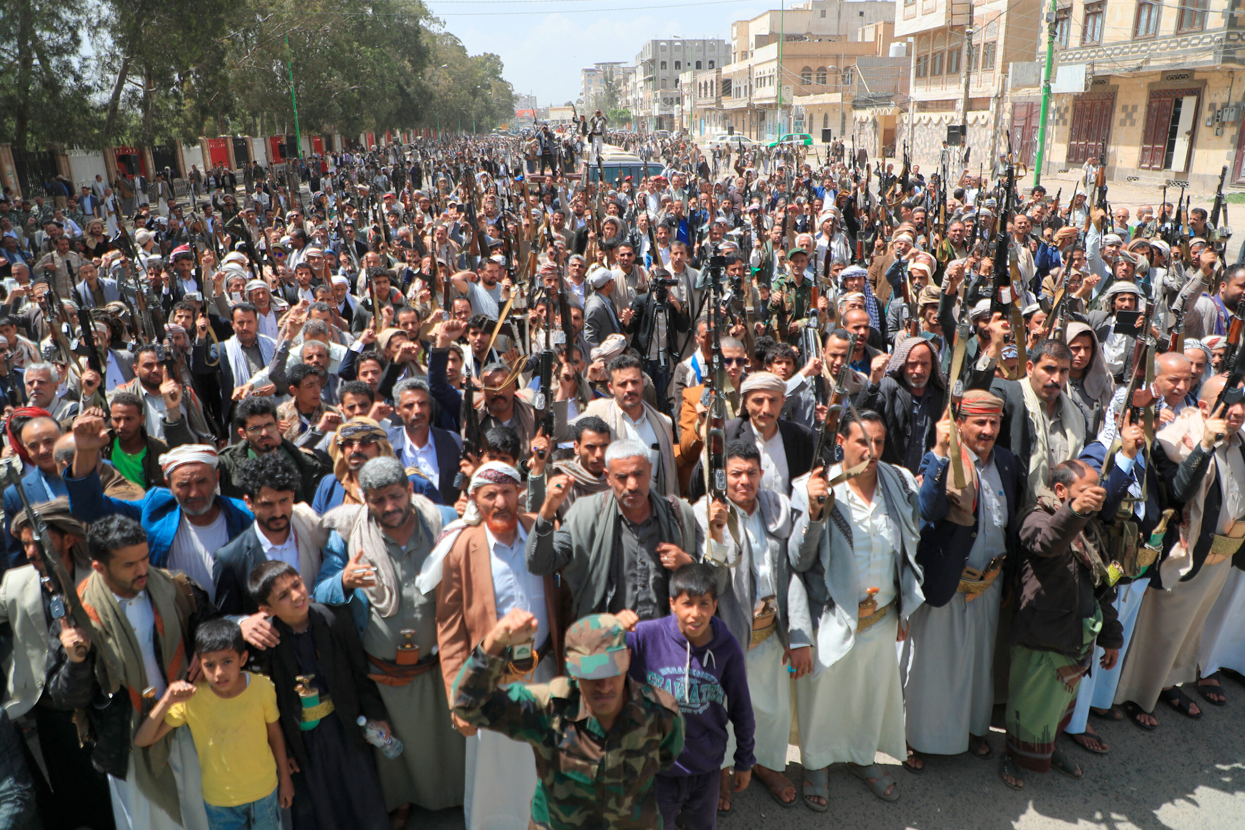 Trump amenaza a Irán con destruir “todo” el país