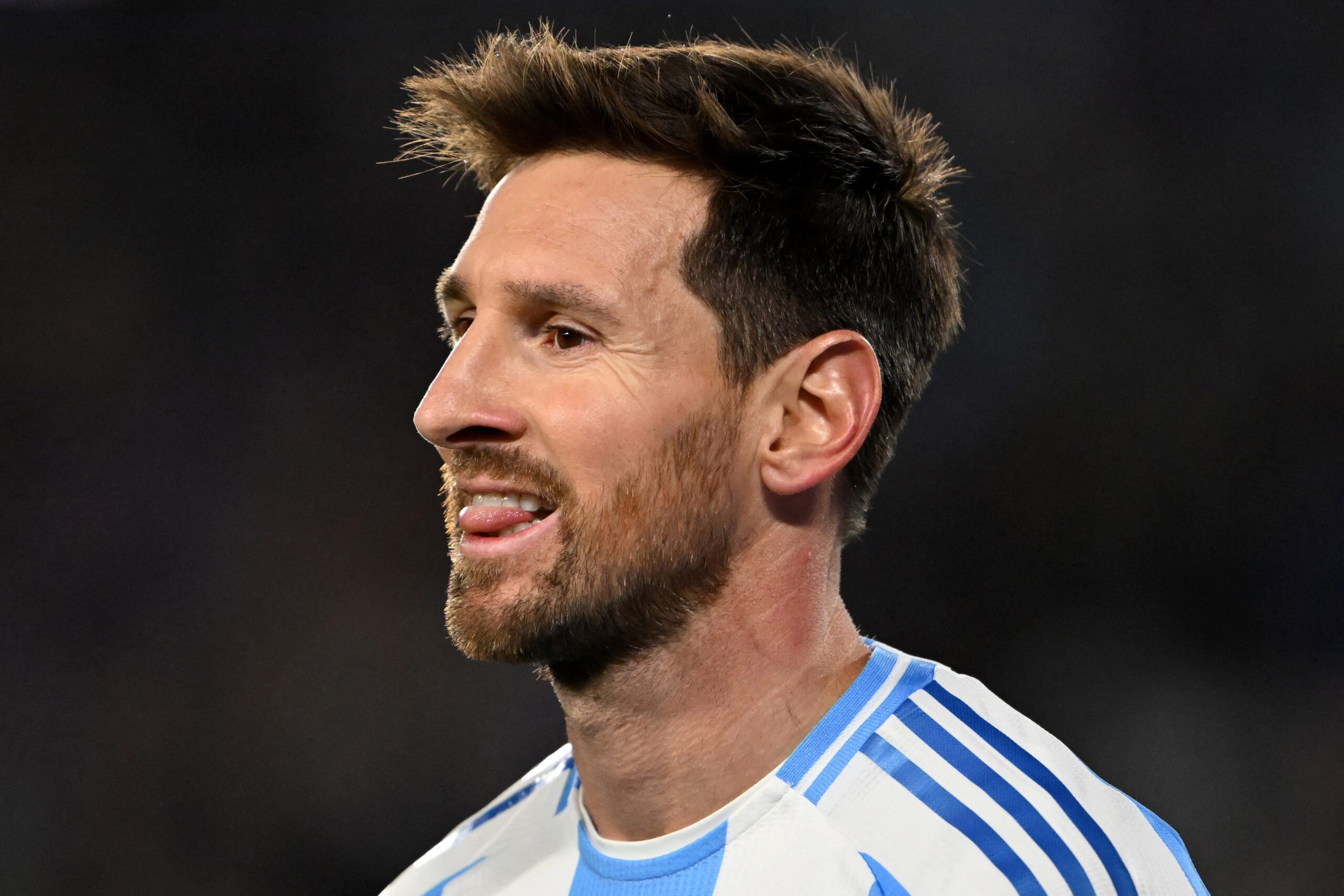 Demandan a Messi y a la AFA