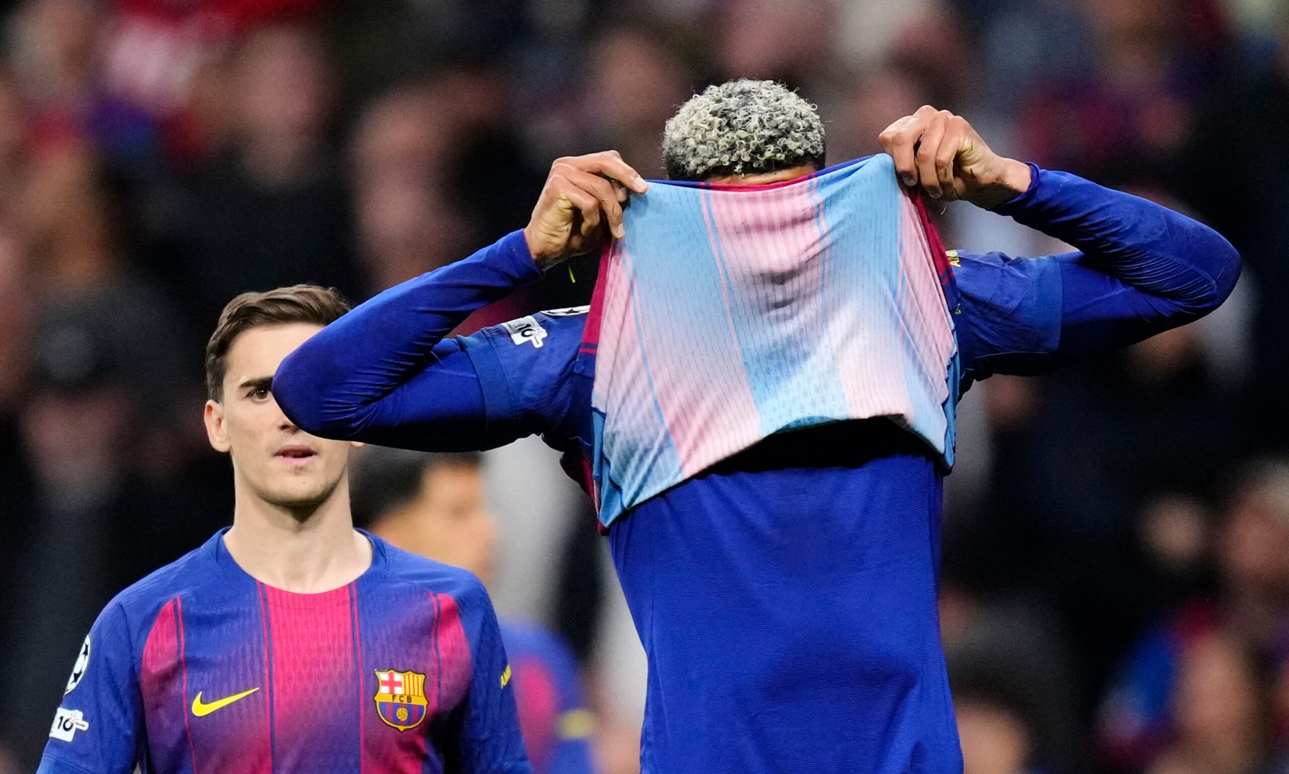 Humilla al Barcelona y va a semis