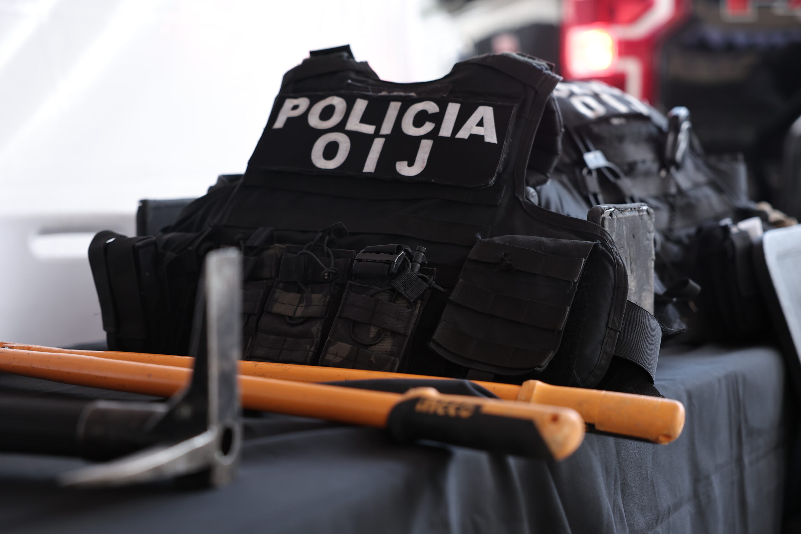 Video: Basquetbolista detenido previo a juego por presunto homicidio