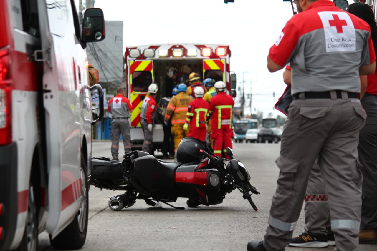Aparatoso choque en Guadalupe: trasladan 1 menor y 3 adultos graves