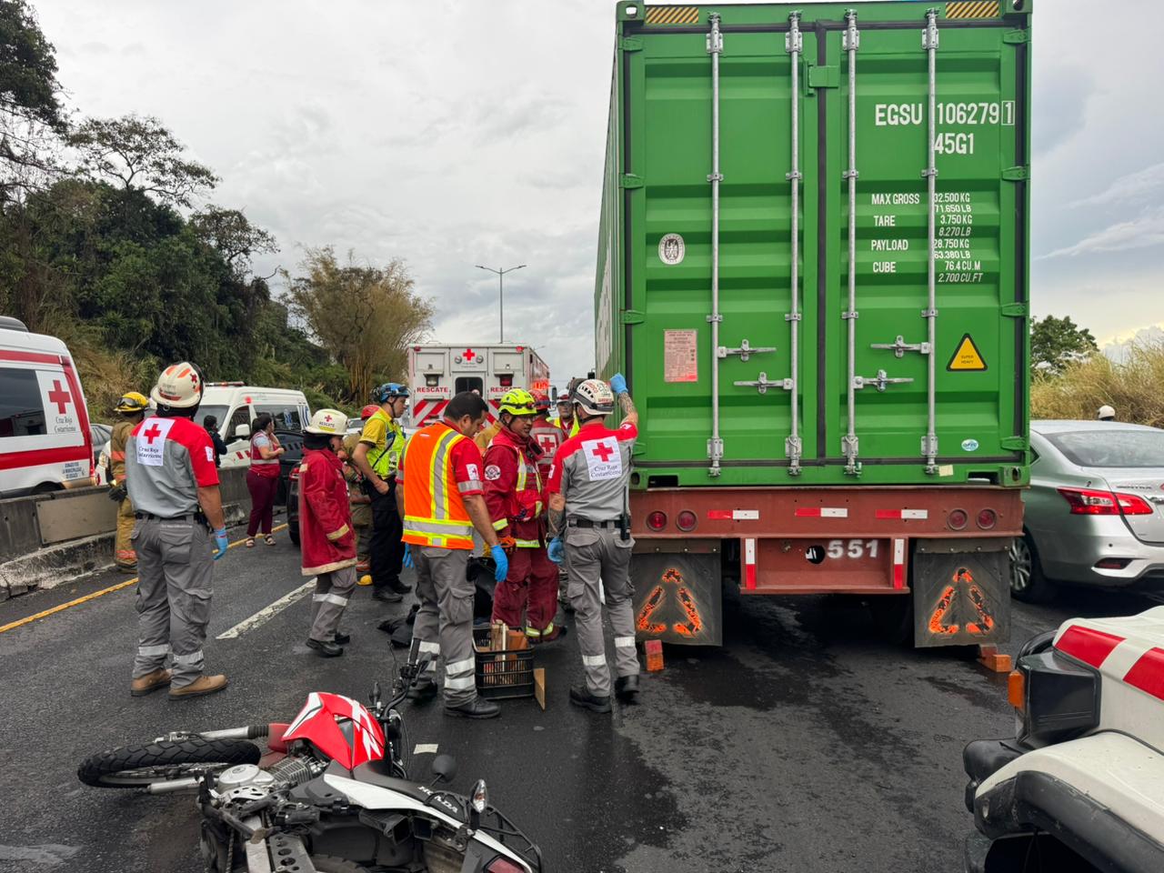 Motociclista muere tras chocar con camión en la Ruta 27