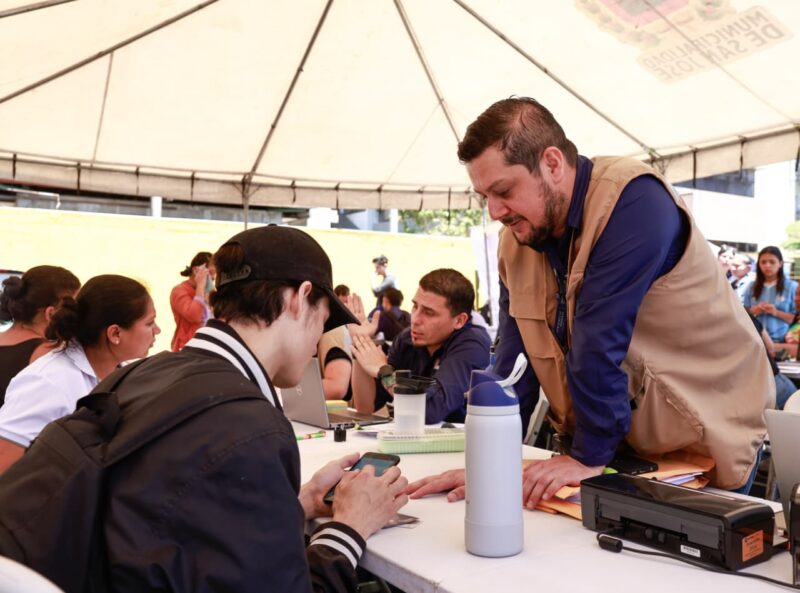 Feria de empleo. Foto: Issac Villalta.