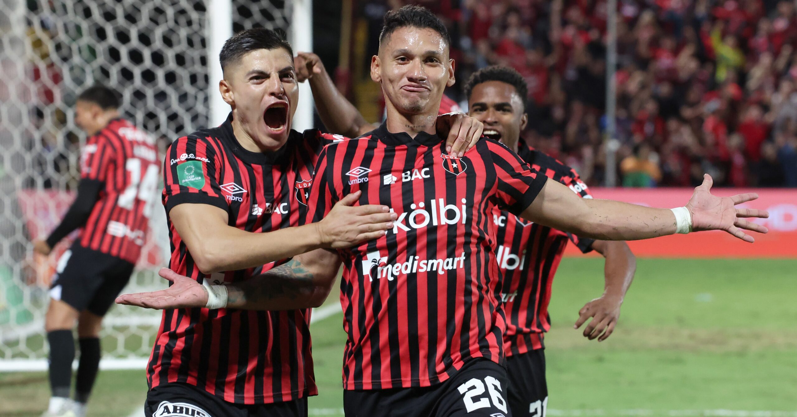 La Liga y Saprissa juegan este domingo. ¿Dónde ver los juegos?