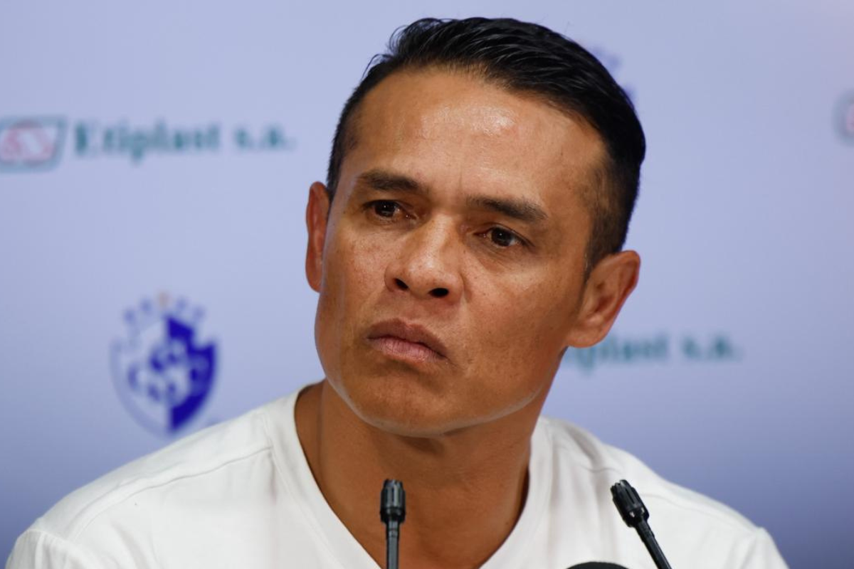 “Con todo esto va tomar la decisión de irse del fútbol”