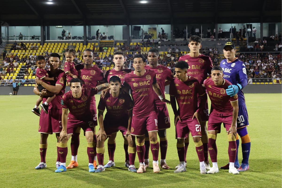 Monstruo sorprende con su formación estelar