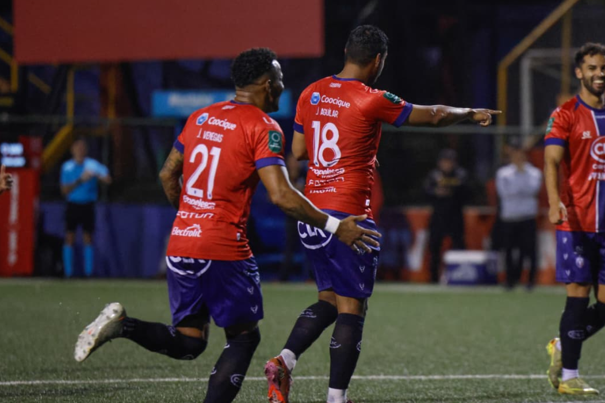 San Carlos goleó y Guadalupe quedó virtualmente descendido