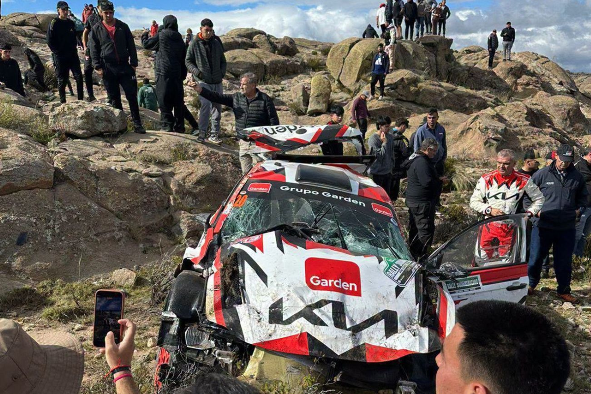 Muere espectador en accidente de rally