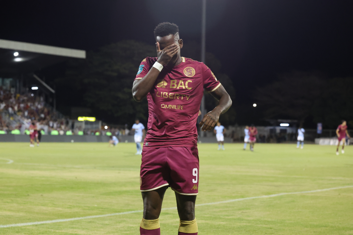 “Sé que cometo muchos errores en la cancha, pero soy humano”