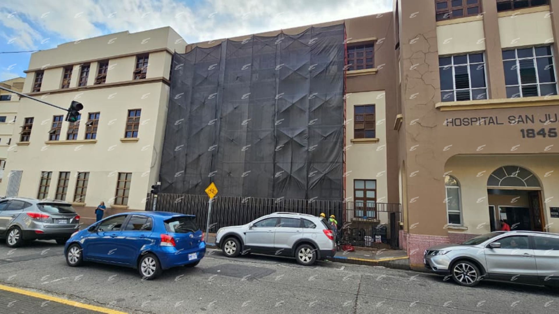 Detienen a sujeto que intentó entrar al San Juan de Dios usando andamio