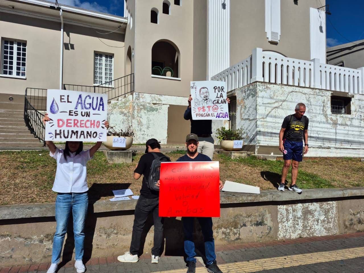 Comunidades de Aserrí exigen soluciones: “Tenemos familias sin agua”