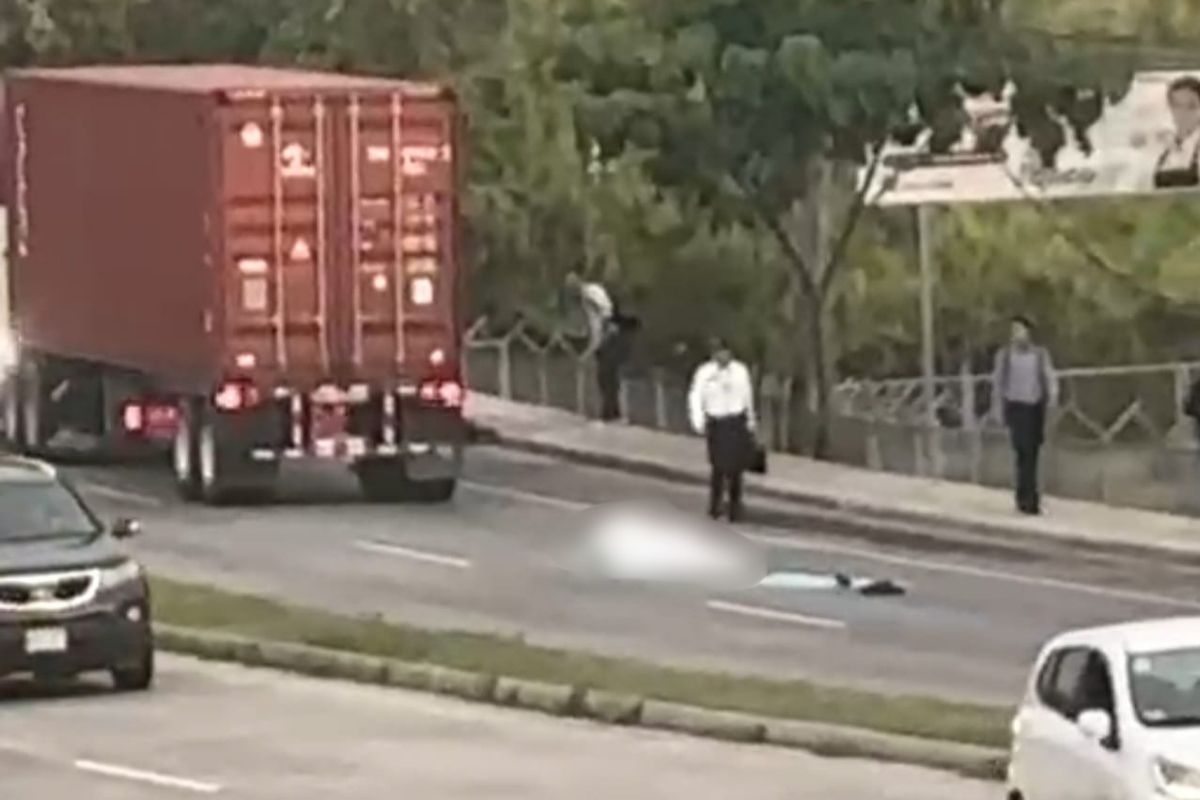 Motociclista muere tras ser atropellado por camión en Alajuela