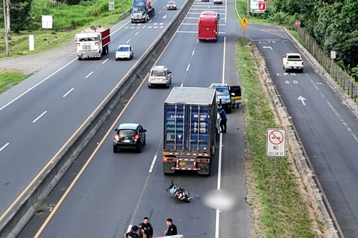 Violento choque deja un motociclista fallecido en Ruta 32