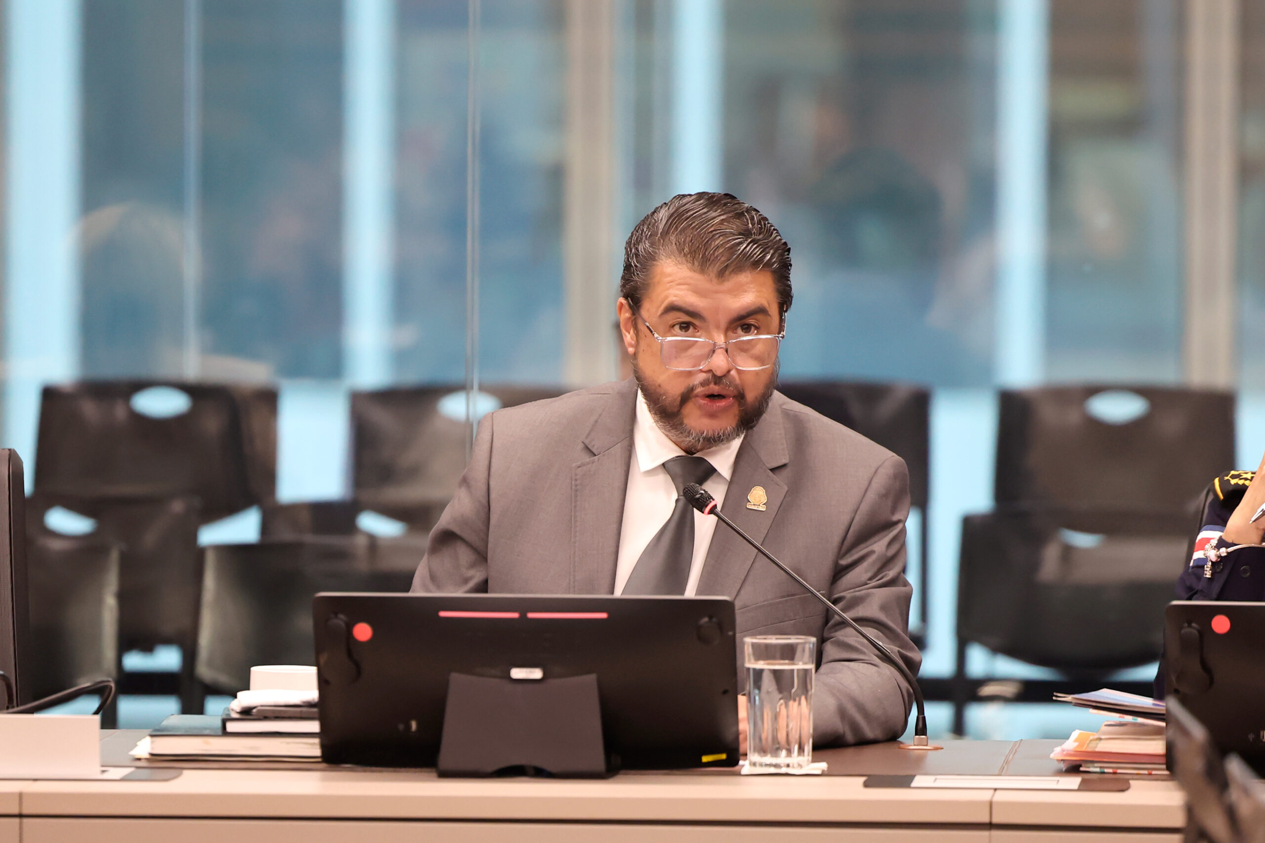 Diputados responden a Mario Zamora: “Intenta evadir sus responsabilidades”