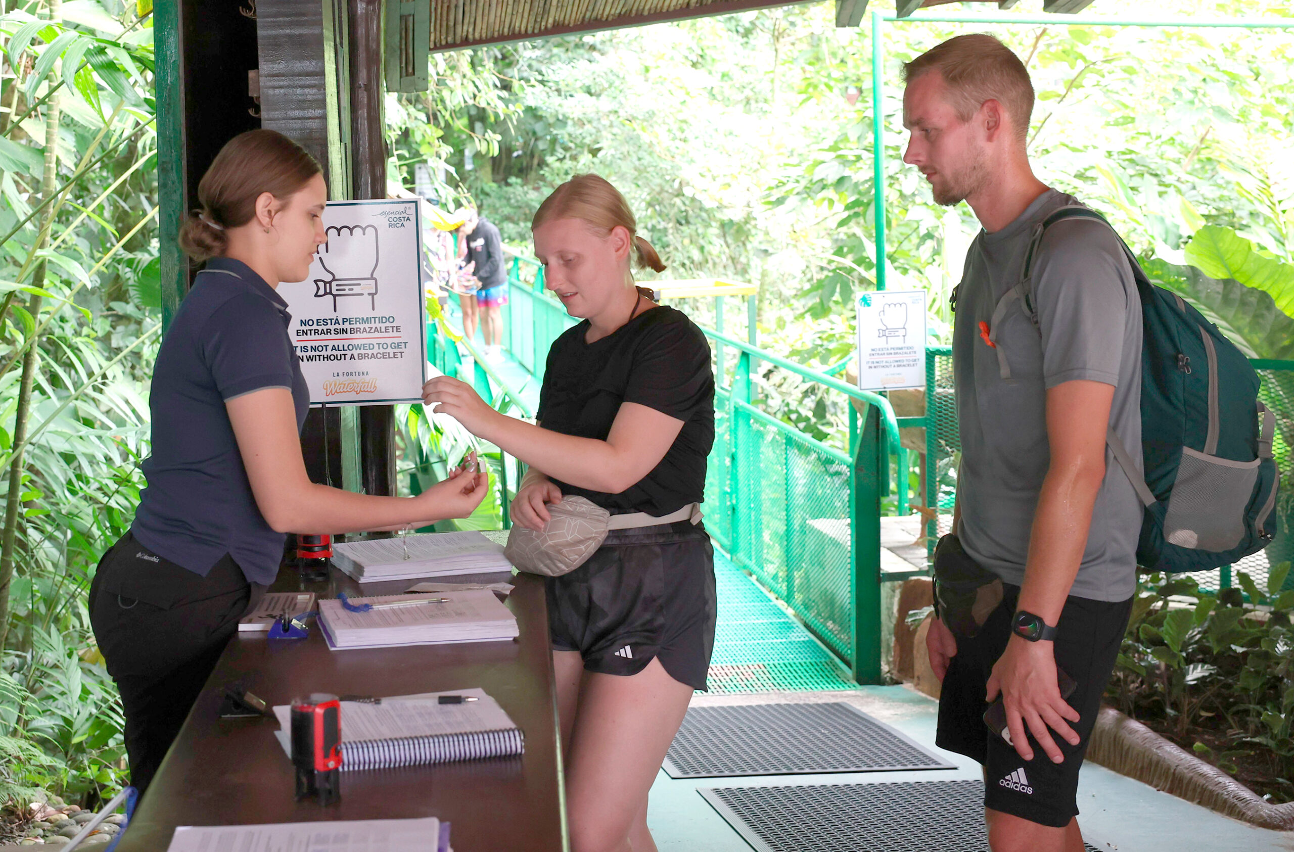 Ingresos de sector turismo cayeron ¢16 millones durante el 2025