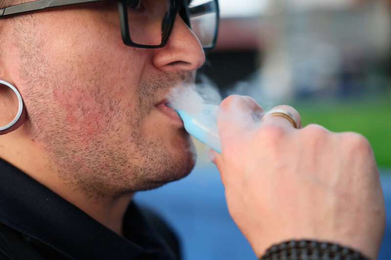 Los vaporizadores siguen estando en el centro de la polémica.