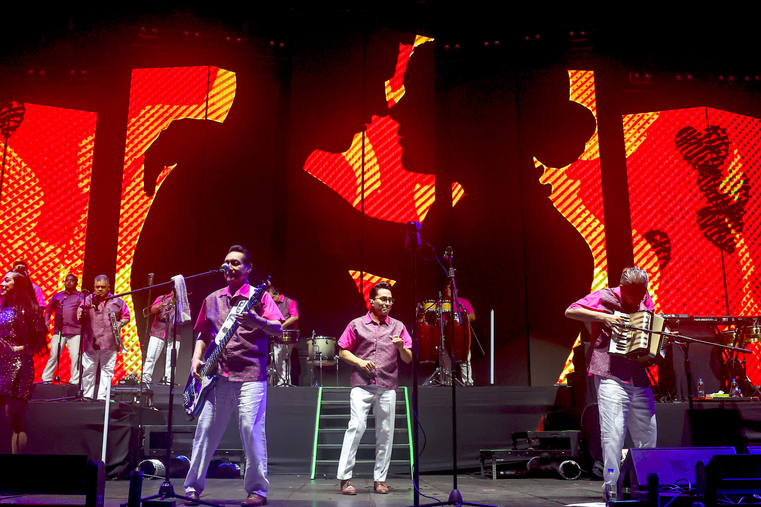 ¡Pura Vida y pura cumbia! con Los Ángeles Azules