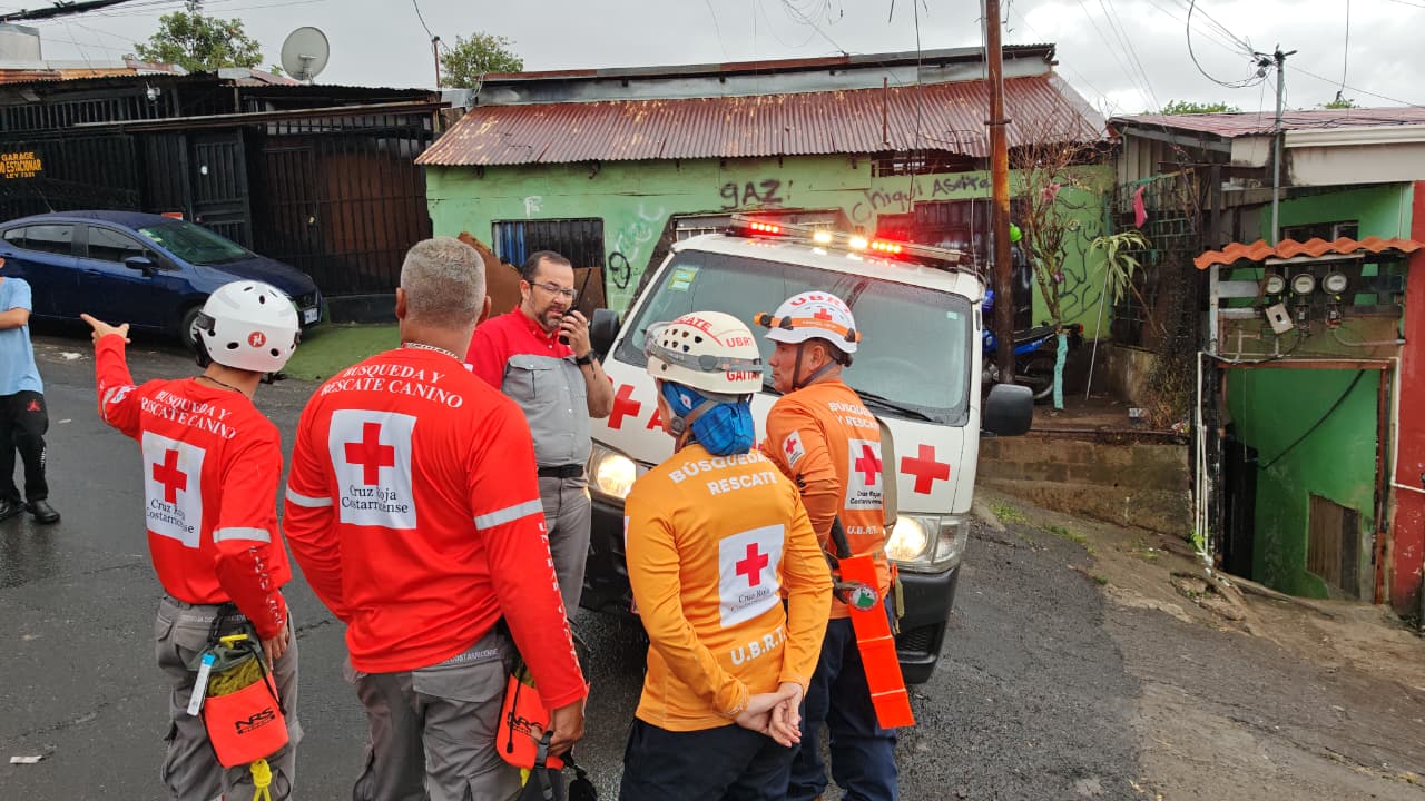 Recuperan cuerpo ubicado en río en San Francisco de Heredia